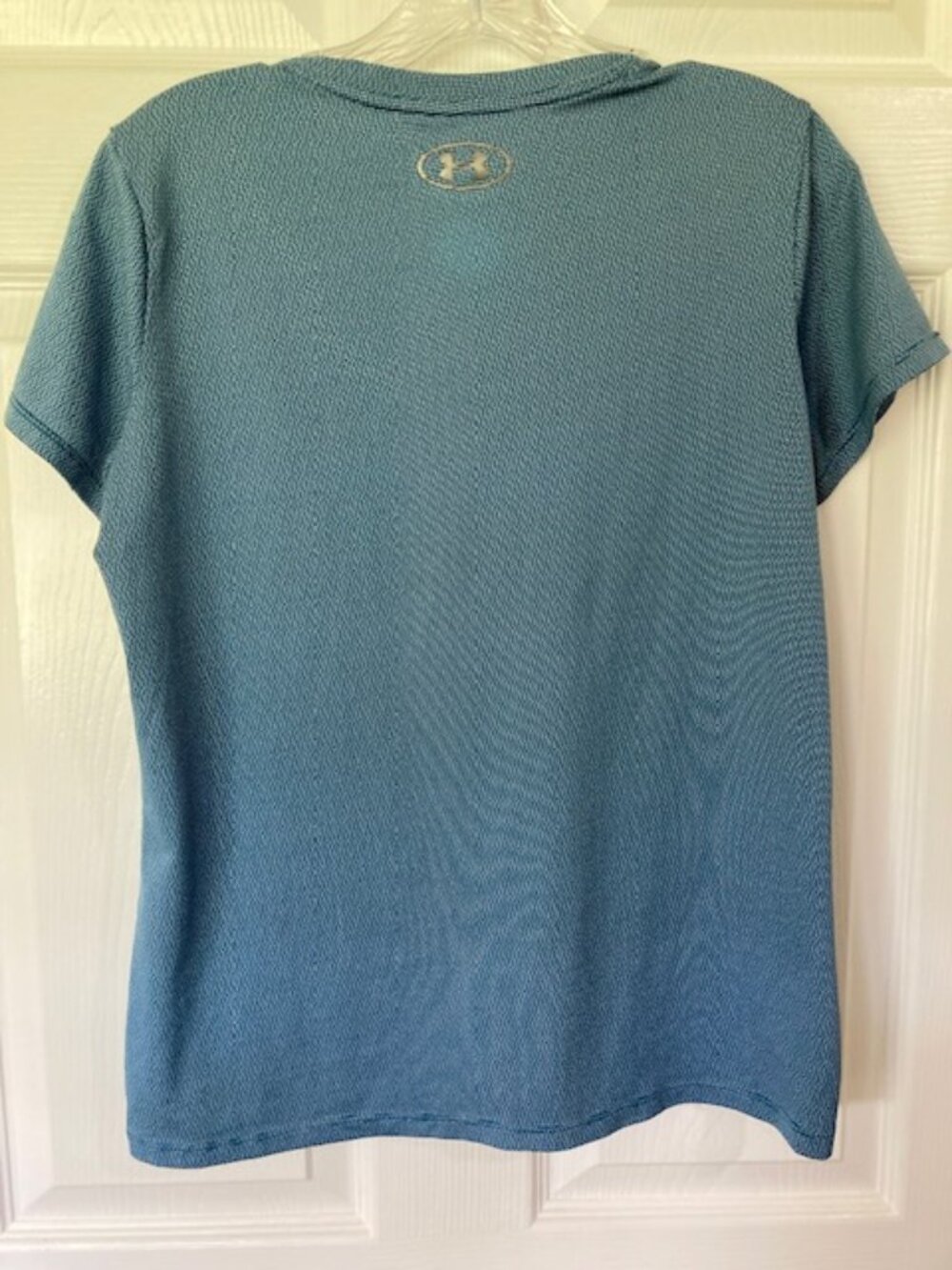 Under Armour Womens Heatgear V-Neck SS Top Blue Size M Loose Fit Active Athletic